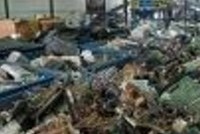 Как правильно утилизировать опасные электронные отходы