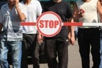 Иностранцам запретили торговать алкоголем и лекарствами
