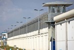 В израильской тюрьме заключенный палестинец облил охранников кипящим маслом