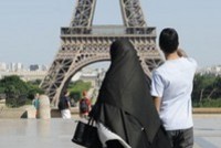 Во Франции вводится штраф за ношение паранджи