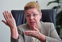 Елена Мизулина предостерегает о возможности появления армии студентов-иждивенцев