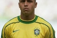 «Банановым расизмом» в футболе займется контрольно-дисциплинарный комитет