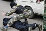 Трое наркополицейских задержаны за взятку
