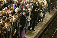 Платформы закрытого типа в метро?