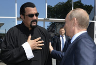 Стивен Сигал получил паспорт гражданина РФ