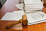 Судья выносил неправосудные приговоры, сочиняя выступления обвинителя и защиты