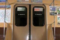 Рекламные стикеры исчезнут со стекол вагонов метро