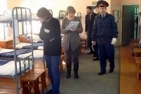 Медведев защитил здоровье заключенных общественным контролем