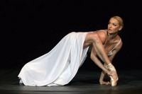Балерина Волочкова нецензурно обругала своих подписчиков в соцсети