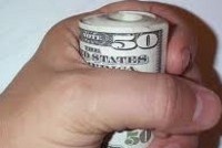 «Росгосстрах» лишится 1,3 млн рублей