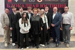Московские школьники вместе с наставником Рубеном Маркарьяном побывали на премьере фильма «Блокадная юстиция. Адвокаты»