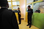 Во Франции из-за переполненности тюрем заключенные нападают на надзирателей