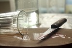 Улан-удэнец ударил ножом собутыльника и назвал это самообороной