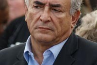 Глава МВФ Стросс-Кан помещен под особый надзор из опасений суицида