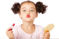 Питерский губернатор не подписал поправки о запрете детских конкурсов красоты