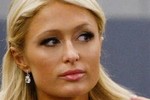 Пэрис Хилтон обвинили в краже дорогих украшений