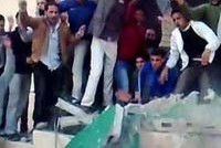 Ливия: Четверо убитых, сотни сбежавших