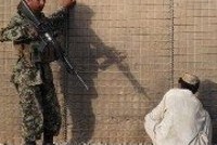 ООН: В Афганских тюрьмах пытают током