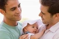 Однополые пары становятся законными родителями
