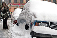 Владелец машины не обязан чистить под ней снег