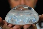 В Великобритании хотят ввести «налог на грудь»
