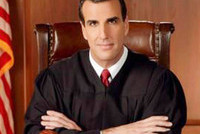 Как раса и пол судьи влияют на исход дела