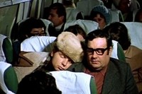 Гражданское общество ищет консенсус в спорах о полном запрете алкоголя на борту российских самолетов