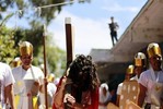 Заключенные женской тюрьмы в Сальвадоре инсцинировали путь Христа на Голгофу