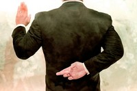 Показания свидетеля. Станут ли они правдивее под присягой? - 14.08.2015