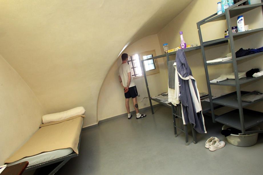 Тюрьма в монако гражданство кипра при покупке недвижимости